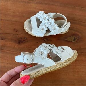 Ugg girls white floral sandal with crystals and silver studs little girl 7